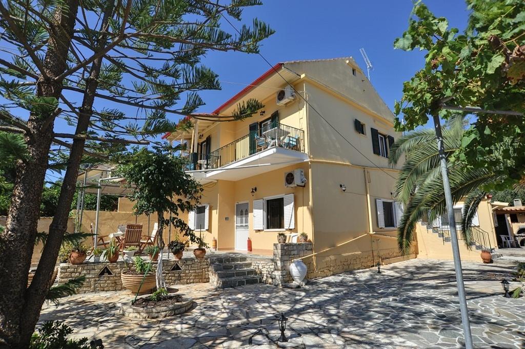 Arthur House Longós الغرفة الصورة